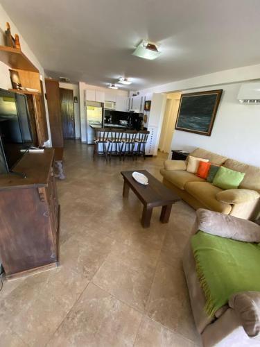 Playa Guacuco - Views and Beach Access in Sabana de Guacuco