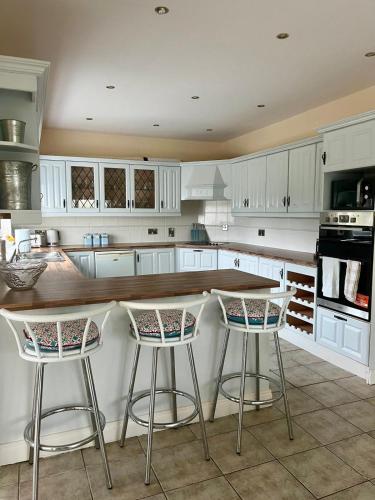 Detached house enjoying amazing views of Burren mountain in Carron