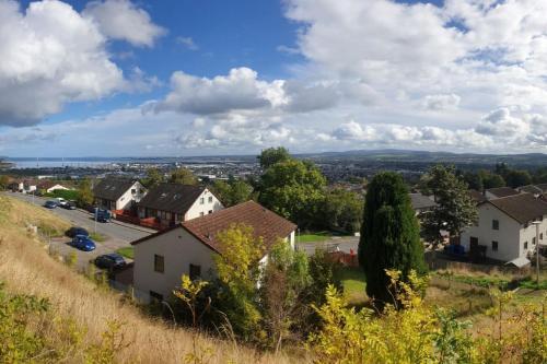 1 Bed Apartment Inverness with City Views in Scorguie