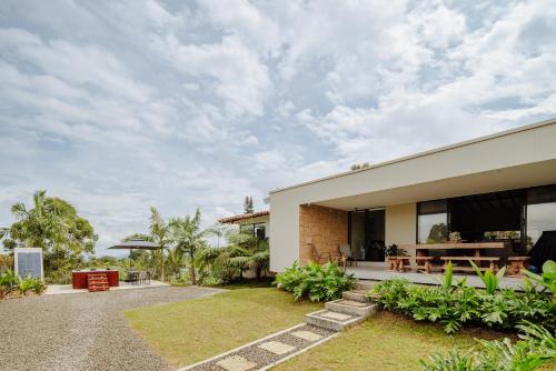 Exclusiva casa de 3habs con Jacuzzi y vistas espectaculares en Pereira