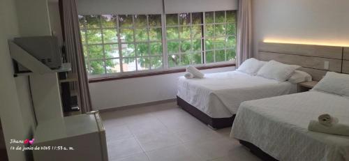 2 double beds
