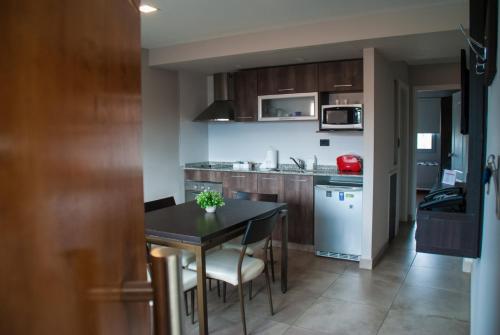 Kitchen, Links Apart Hotel in Rio Grande