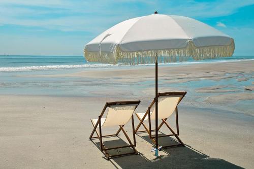 4106-L Bright & Cheery ground floor King Suite in World Golf