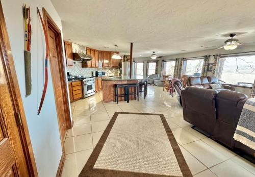 Buffalo Cabin Gorgeous Illinois River view in 塔勒闊