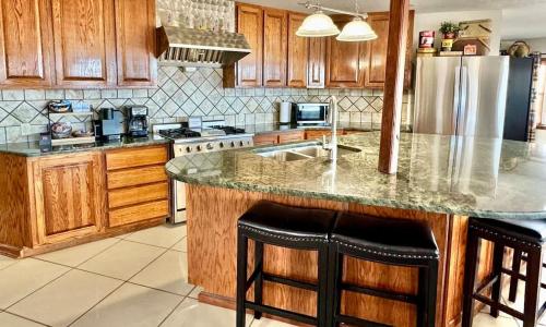 Buffalo Cabin Gorgeous Illinois River view in Tahlequah