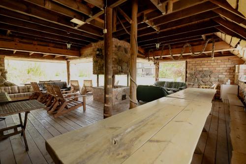 Dandzenieki in 帕維洛斯塔