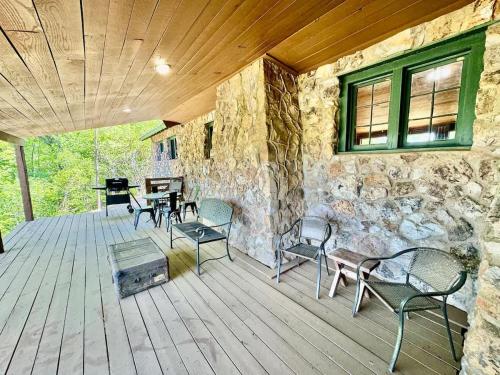 Eagle Rock Cabin Illinois River view in 塔勒闊