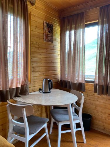 المرافق, Ushguli Cabins in Ushguli
