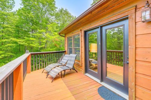 Blue Ridge Mtns Retreat w/ Views, 1 Mi to Parkway! in Ararata (VA)