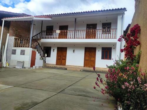 Hermoso hostal de la Cordillera Andina cerca del Huascaran in Huari