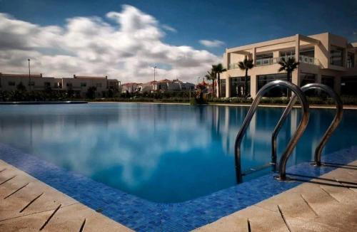 Magnificent Luxury Beach Villa in Savannah Beach – khách sạn tại Sidi Rahal