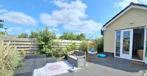  Huisje Britt met grote tuin en veel privacy in Dirkshorn