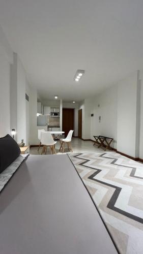 One-Bedroom Apartment image 4