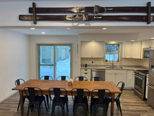 Wolf Pond 2 ONLY 3 Miles to Lake Placid in Whiteface