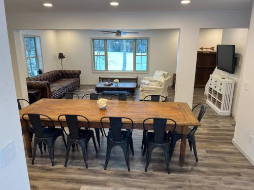 Wolf Pond 2 ONLY 3 Miles to Lake Placid in Whiteface