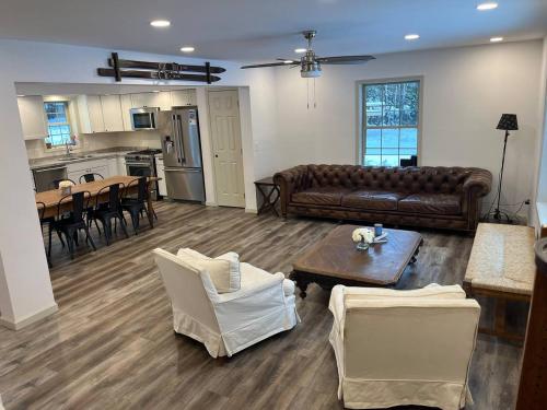 Wolf Pond 2 ONLY 3 Miles to Lake Placid in Whiteface