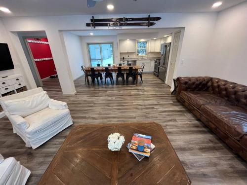 Wolf Pond 2 ONLY 3 Miles to Lake Placid in Whiteface