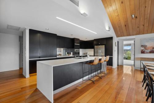 Infinity Outlook | Views Fireplace & BBQ - image 3