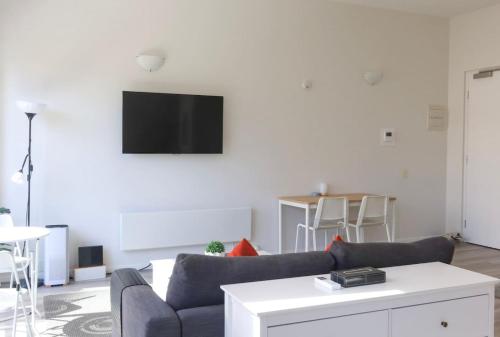Apartment image 5