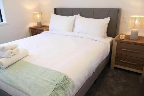 Cosy 2BR House in Awaroa Road, Auckland (foto 6)