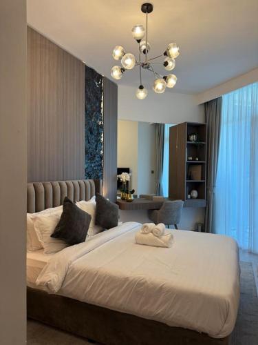 Stylish 2BR - Burj Khalifa - Waterfront View - Fully Furnished, Dubaï (photo 7)