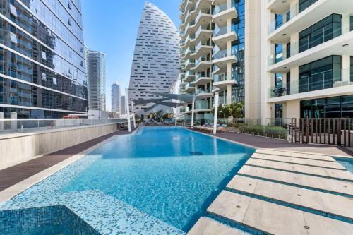 Stylish 2BR - Burj Khalifa - Waterfront View - Fully Furnished - main image