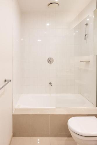 Apartment image 9