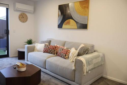 Cosy 2BR House in Awaroa Road, Auckland (Foto 6)