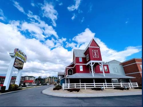 Splash Villa By Stony Brook Cabins in Pigeon Forge (TN)