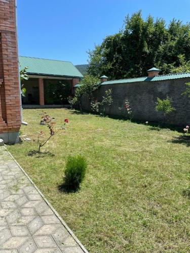 Tamila Guesthouse in Jokolo