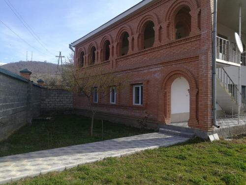 Tamila Guesthouse in Jokolo
