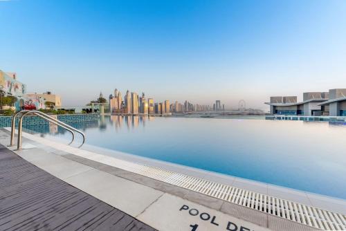 Stunning Palm Studio - Rooftop Infinity Pool & Private Beach Access - MaxStays, Dubaj (fotografie 4)