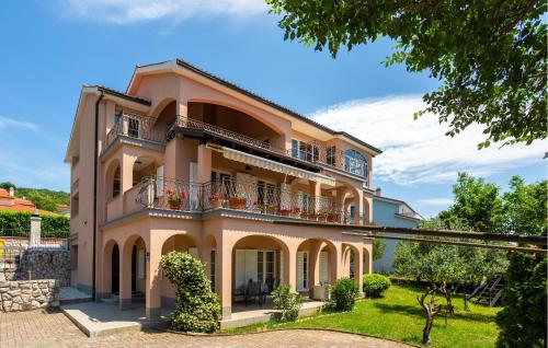 Beautiful Apartment In Kostrena