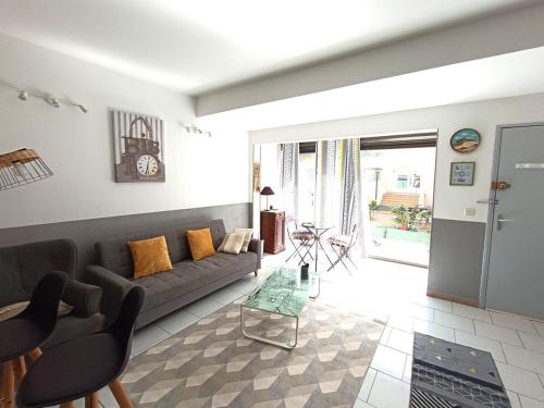 le centre de saint florent in แซงต์ ฟลอรอง