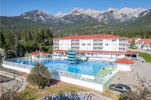 Mountain View Villas with Fairmont Creek Vacation Rentals in Fairmont Hot Springs (BC)