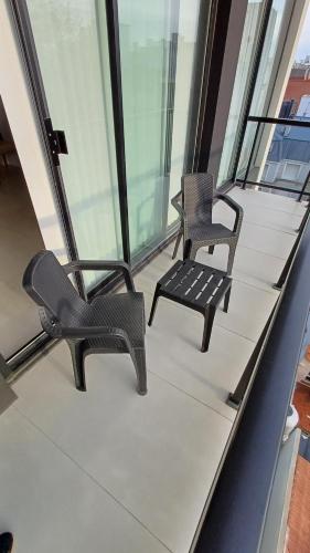 One-Bedroom Apartment image 10
