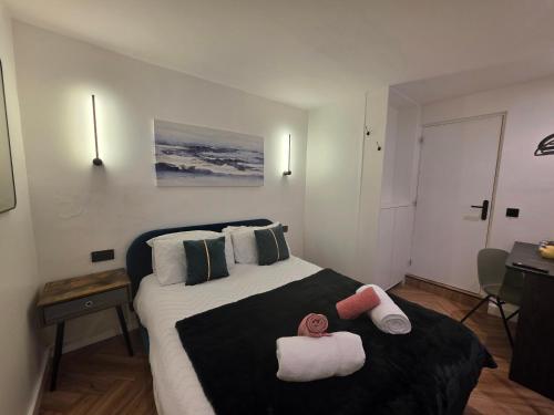 2 Bedroom Apartments Near Anfield Stadium - Sleeps 4 per Flat, Liverpool (photo 4)