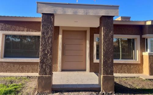 Pergolas Guest House 2 in Vista Flores