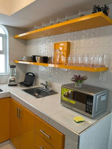 One-Bedroom Apartment image 2