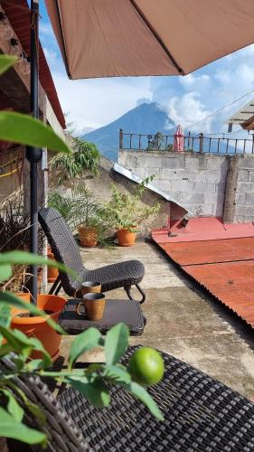 Cozy Stay with Volcano View - Central Antigua, Antigua Guatemala (foto 9)