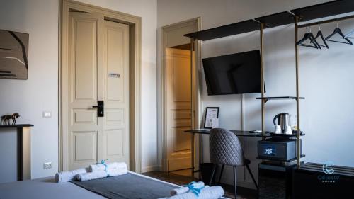 Double Room with Private Bathroom image 10
