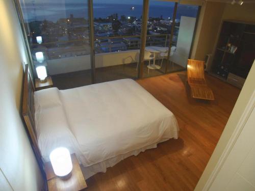 Vista de ensueño a la bahia de Valparaiso (Vista de ensueno a la bahia de Valparaiso) in Baron