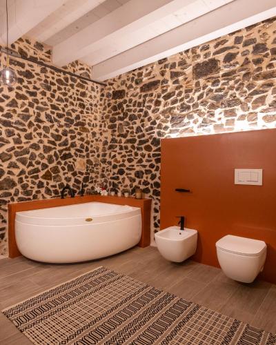 Il Casale degli Ulivi - Agriturismo - TENIMENTI LEONE