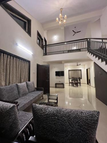 المرافق, Forest Nature Villa in Haroshi