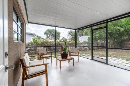 Balcony/terrace, Golden Welcome in Emerald Hills