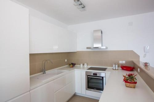 köök, Apartments Nina - Two-Bedroom Apartment with Balcony and Sea View Orasac in Orašac