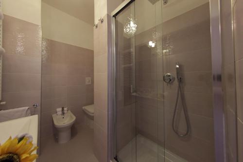 Windows on Rome - image 7