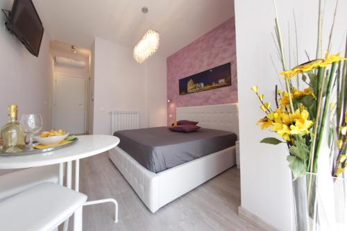 Windows on Rome - image 4