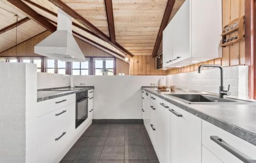 مطبخ, Holiday Home Fædriften in Vejers Strand