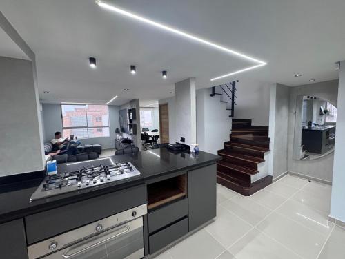 Penthouse duplex moderno con vistas panoramicas, Medellín (fotografie 9)